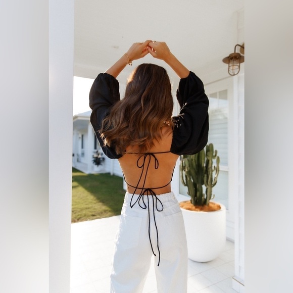 HELLO MOLLY Jordan Crop Top In Black - Picture 2 of 9